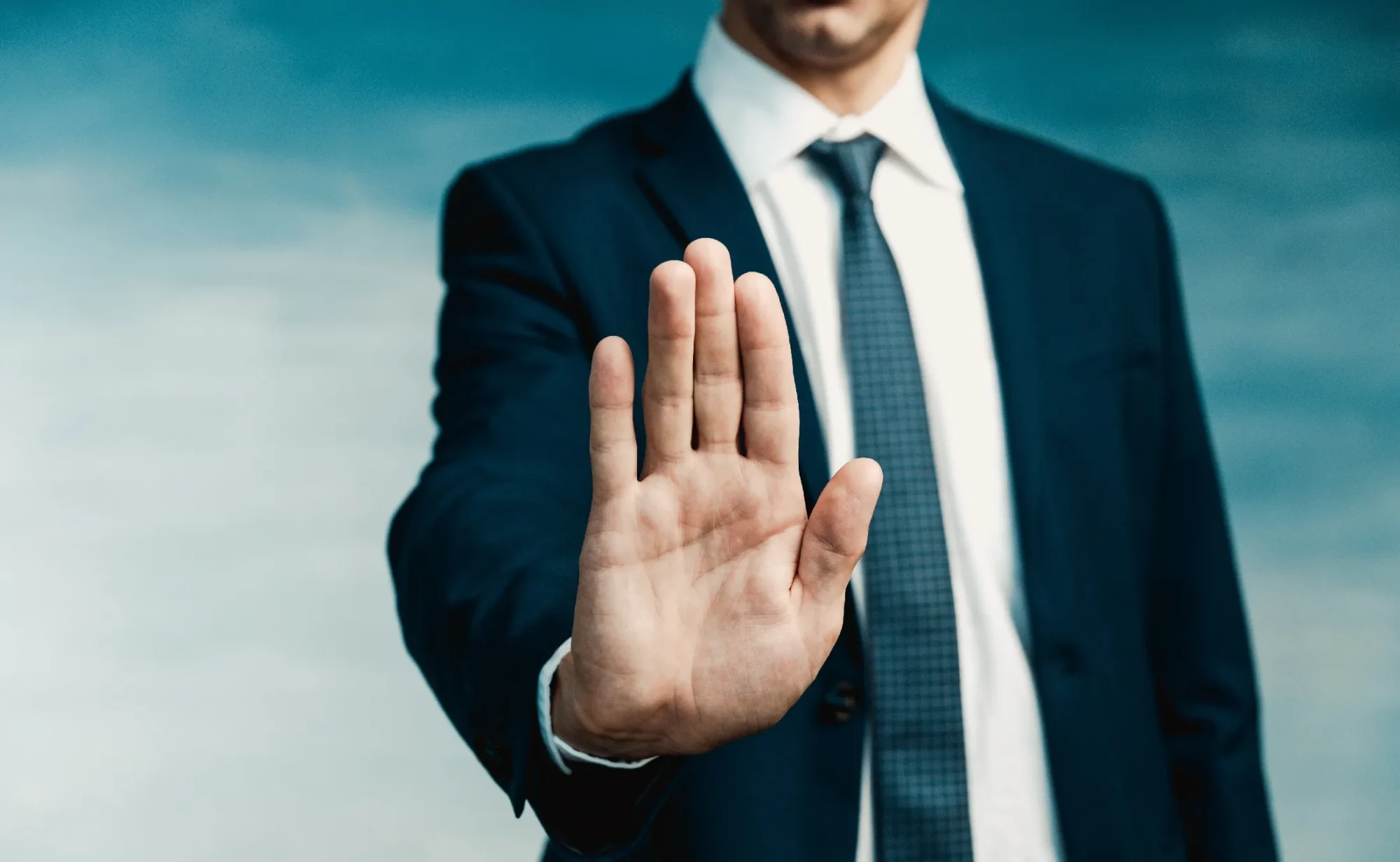 Red Flags to Resolution: Navigating Challenging Attorney-Client Relationships
